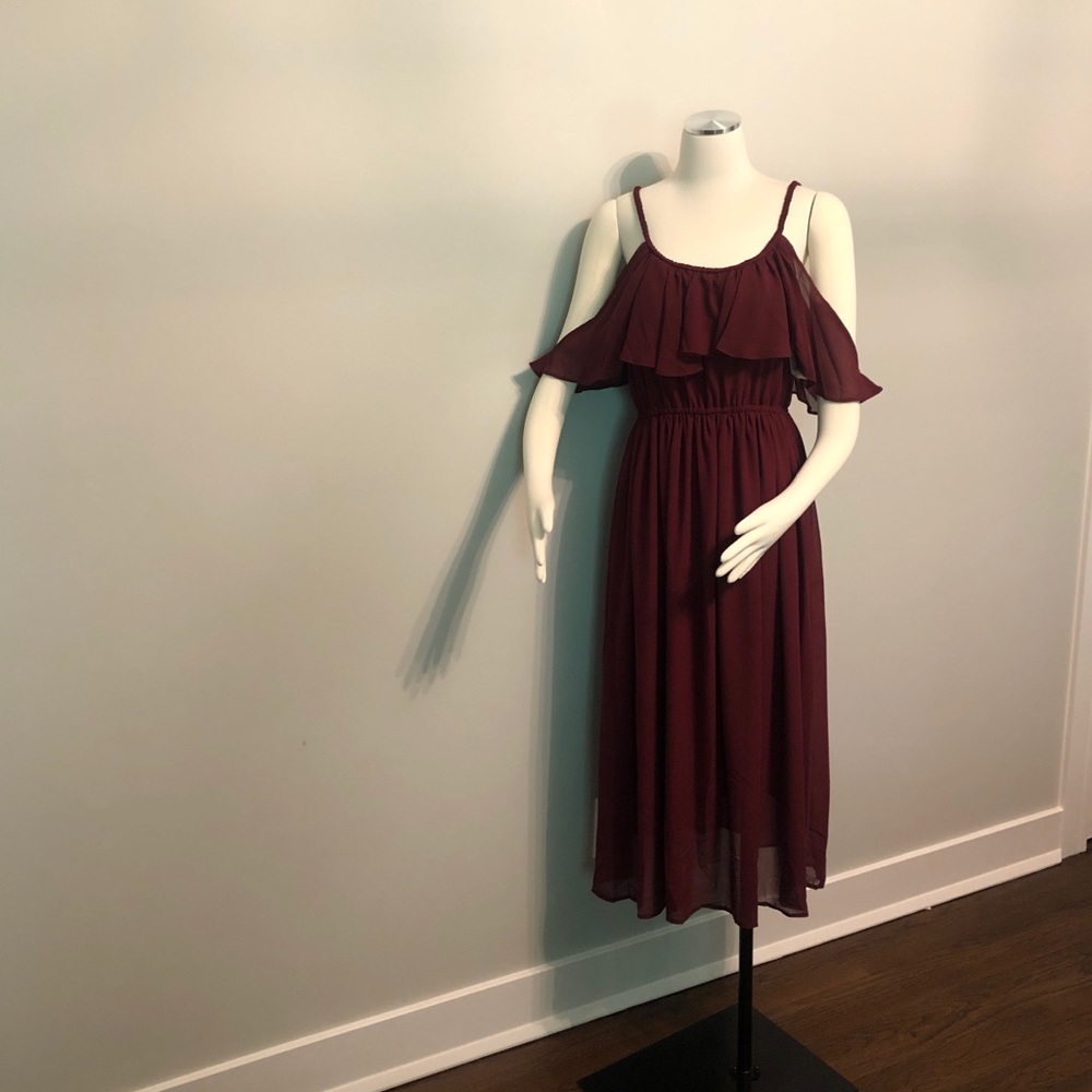Chiffon Style off the shoulder dress